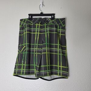 Mossimo Supply Co Gray&Green Plaid Board Shorts Surf Swim With Cargo Pocket Sz L